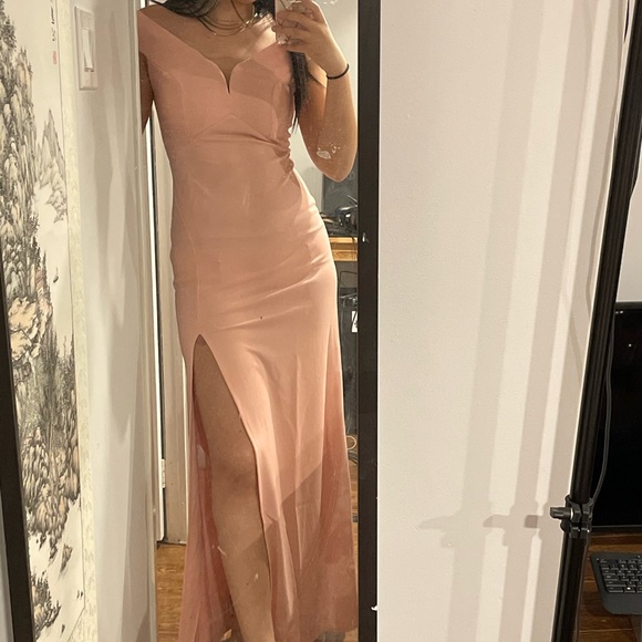 TFNC Bridesmaid maxi dress in pink NWOT - Picture 7 of 7